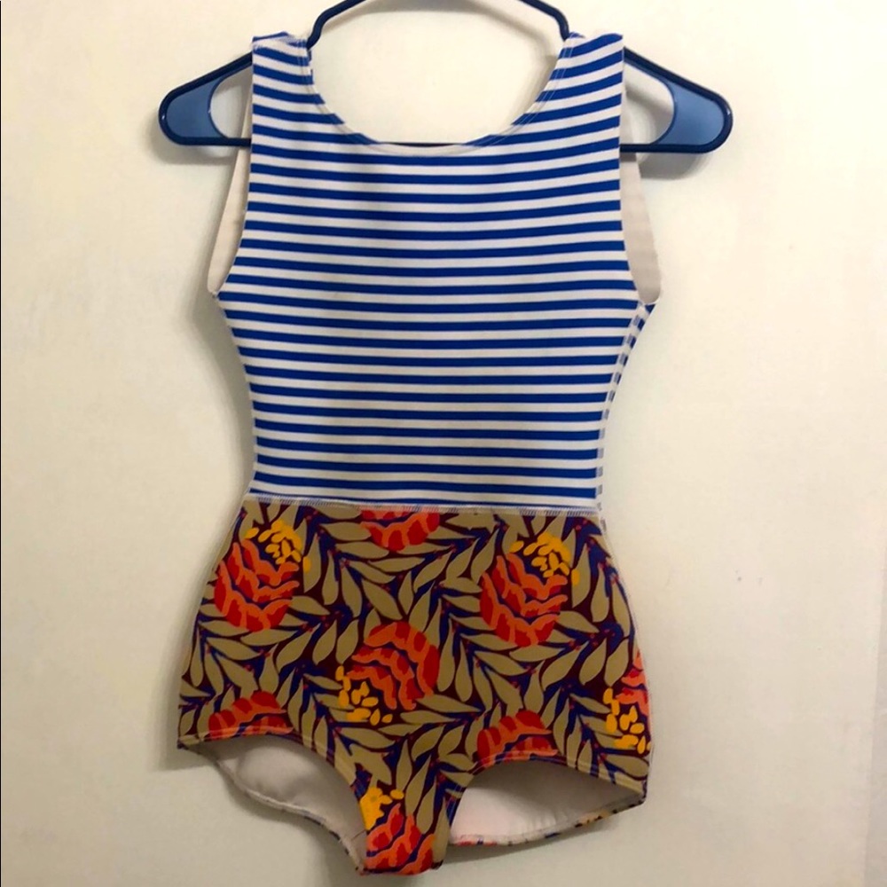 Seea bathing suit one piece size large